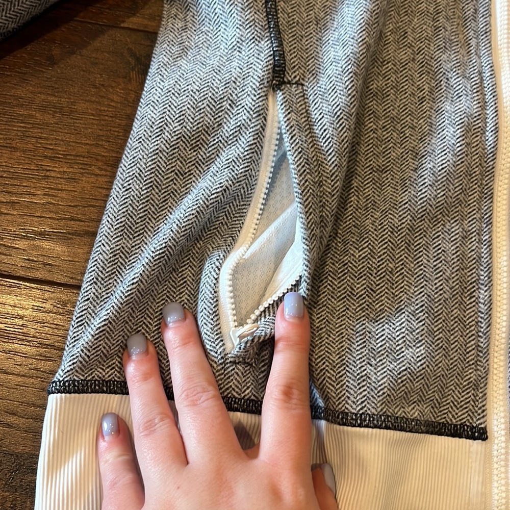 Lululemon Be Present Jacket - image 4